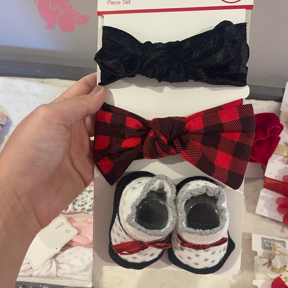 15 holiday headband and one pair of matching socks - Picture 6 of 6